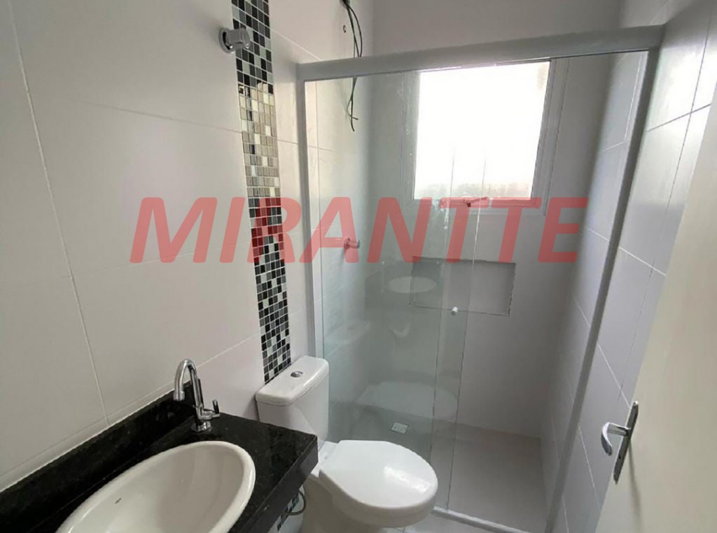 Apartamento de 44m² com 2 quartos em Água Fria