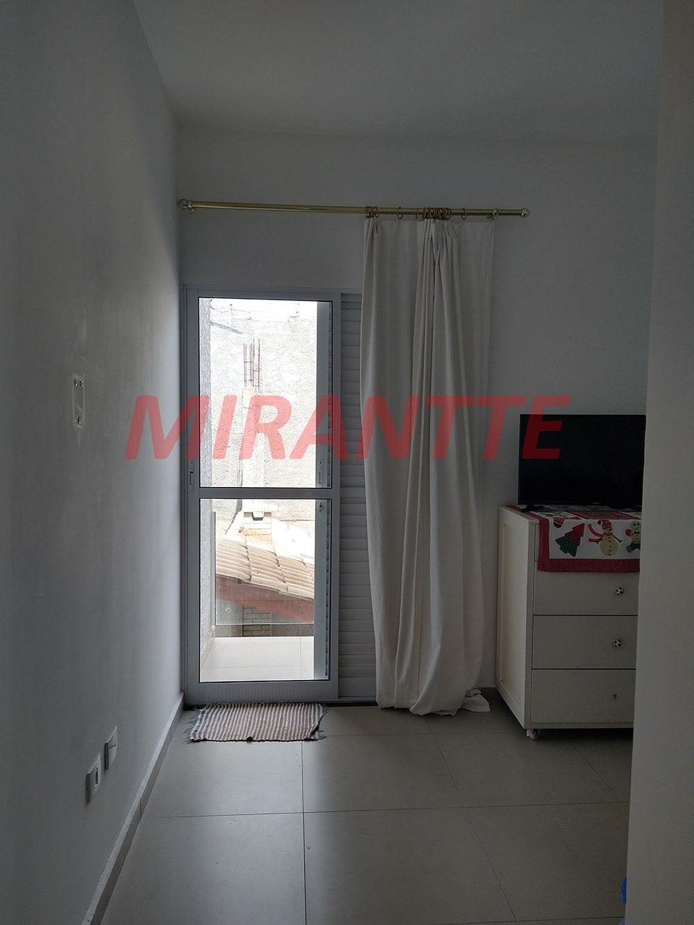 Sobrado de 90m² com 2 quartos em Terra Preta