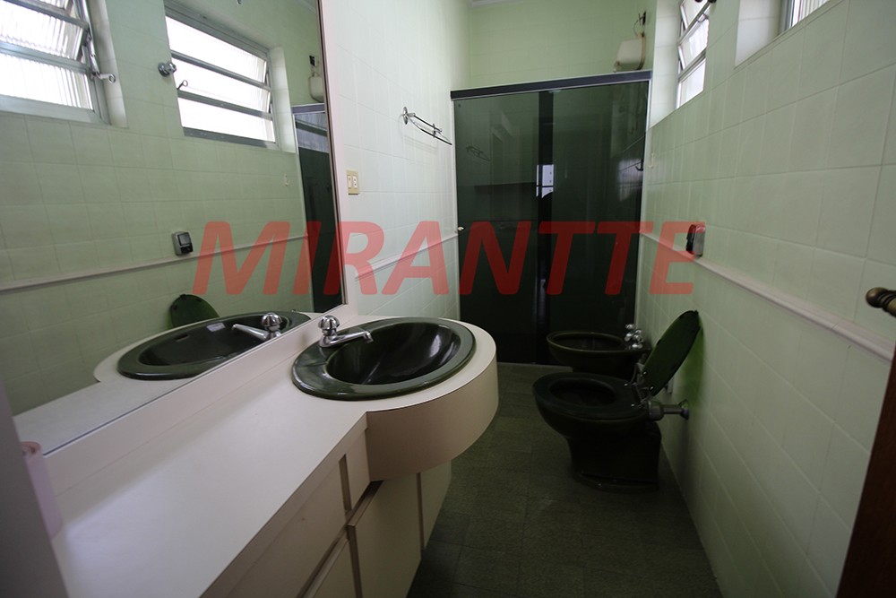 Casa terrea de 211m² com 3 quartos em Santana