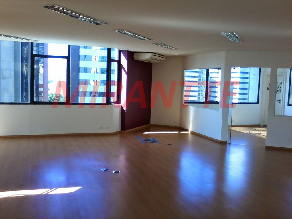 Comercial de 139m² em Brooklin