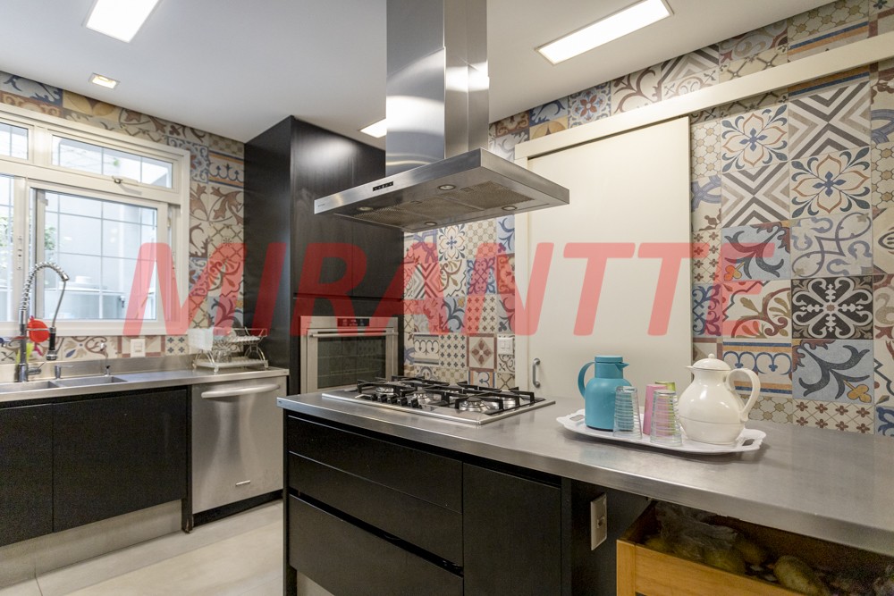 Sobrado de 539m² com 5 quartos em Sumaré
