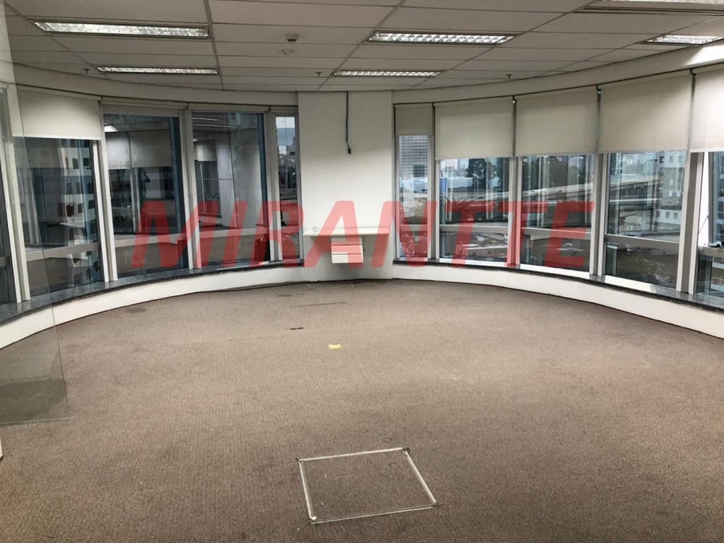 Comercial de 330m² em Brooklin