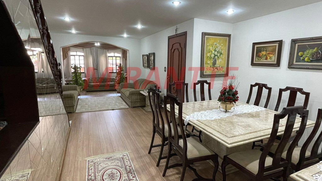 Sobrado de 180m² com 3 quartos em Parada Inglesa