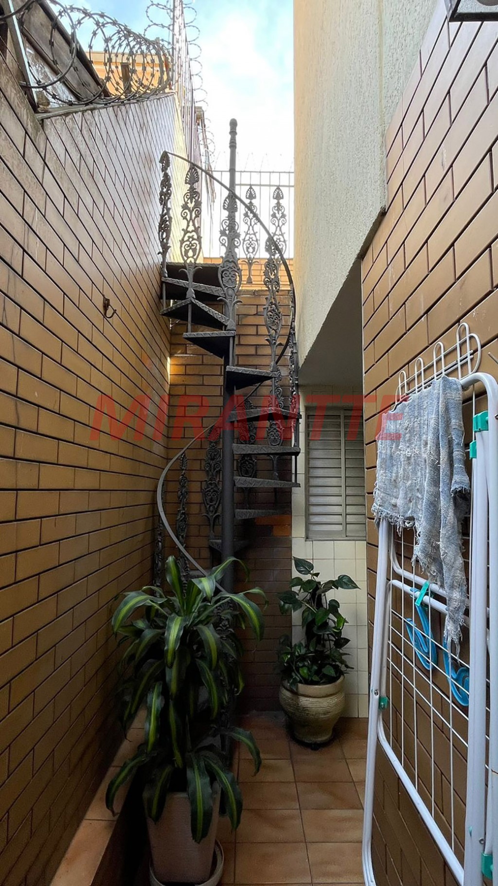Sobrado de 180m² com 3 quartos em Parada Inglesa