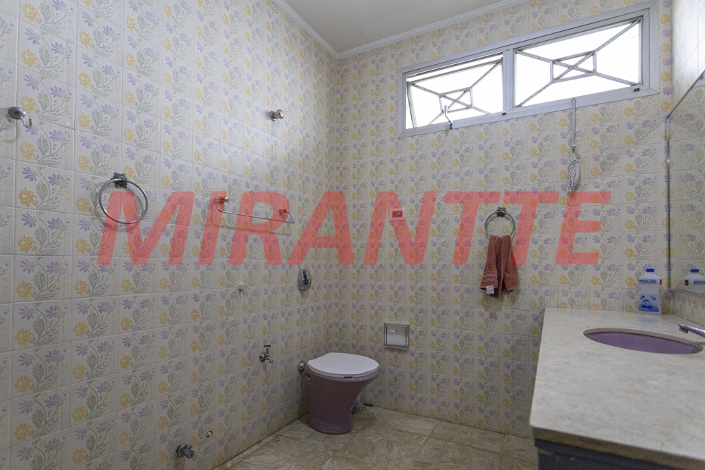Casa terrea de 360m² com 3 quartos em Água Fria