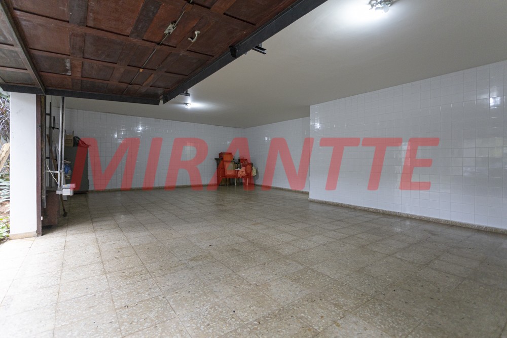 Casa terrea de 360m² com 3 quartos em Água Fria