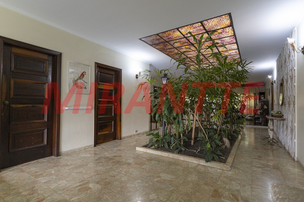 Casa terrea de 360m² com 3 quartos em Água Fria