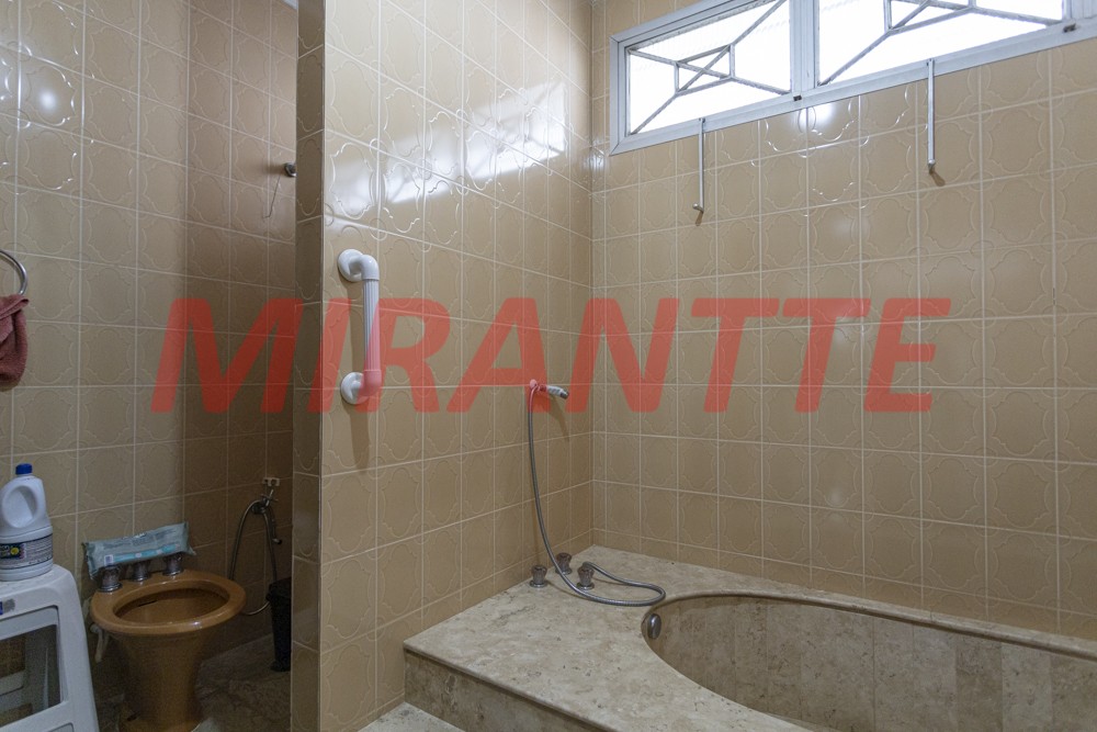 Casa terrea de 360m² com 3 quartos em Água Fria