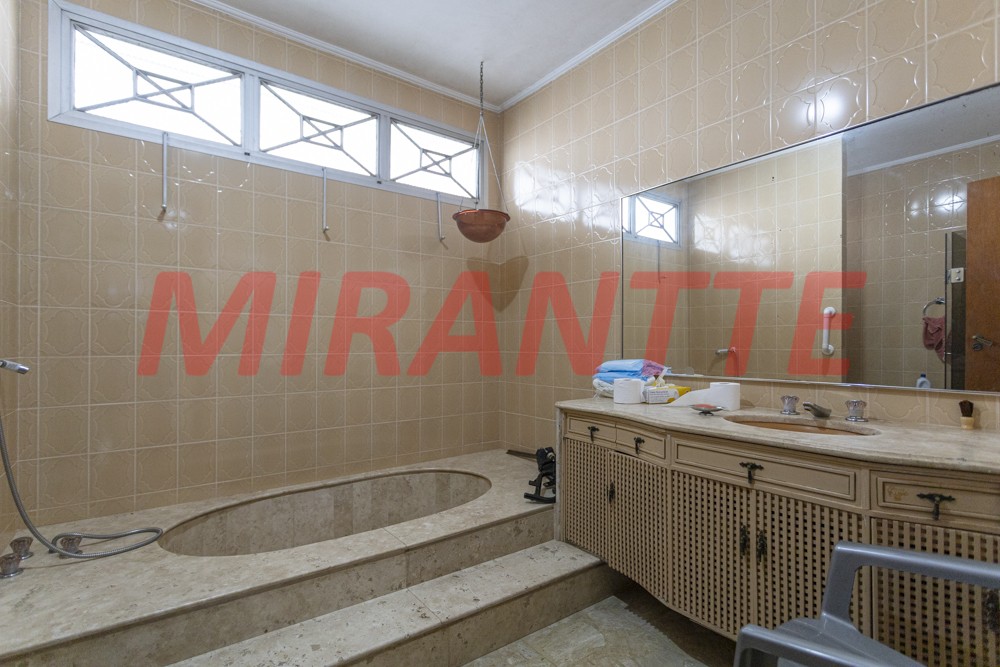 Casa terrea de 360m² com 3 quartos em Água Fria