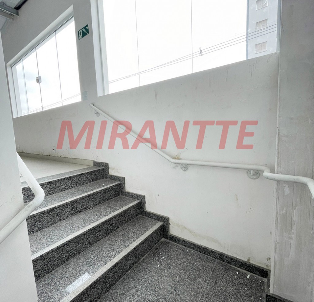 Comercial de 310m² em Vila Galvão