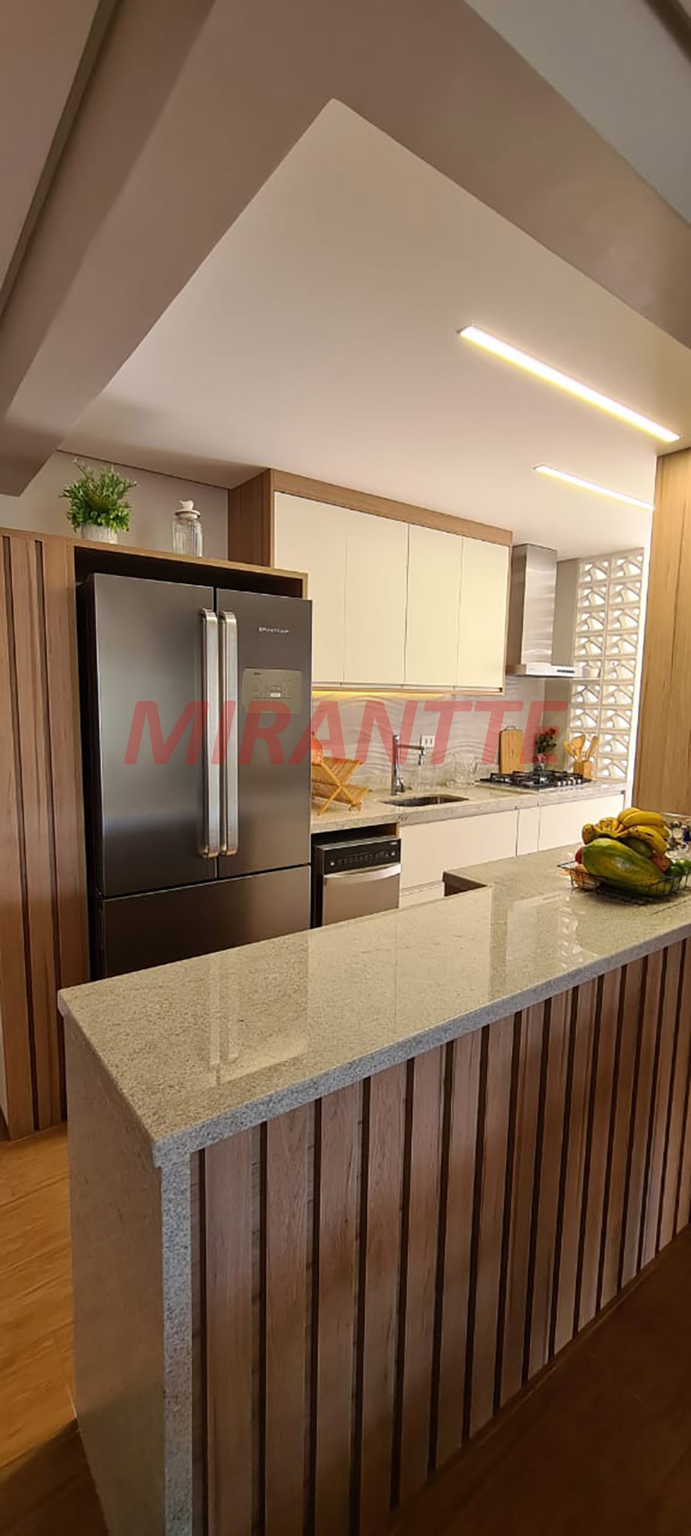 Apartamento de 92m² com 2 quartos em Água Fria