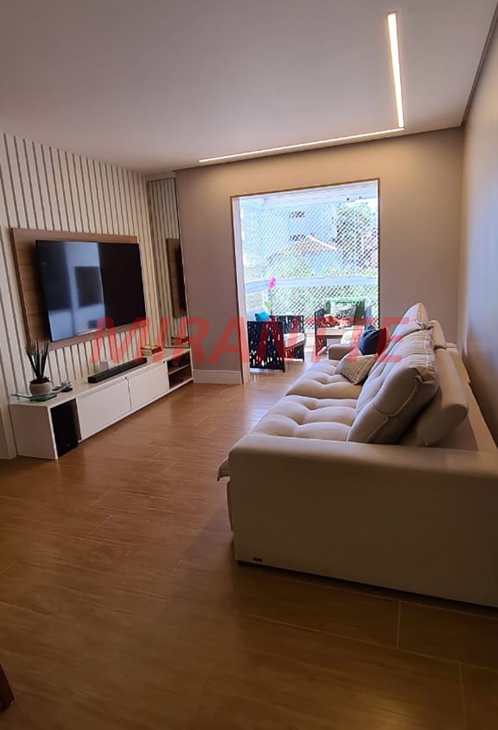 Apartamento de 92m² com 2 quartos em Água Fria