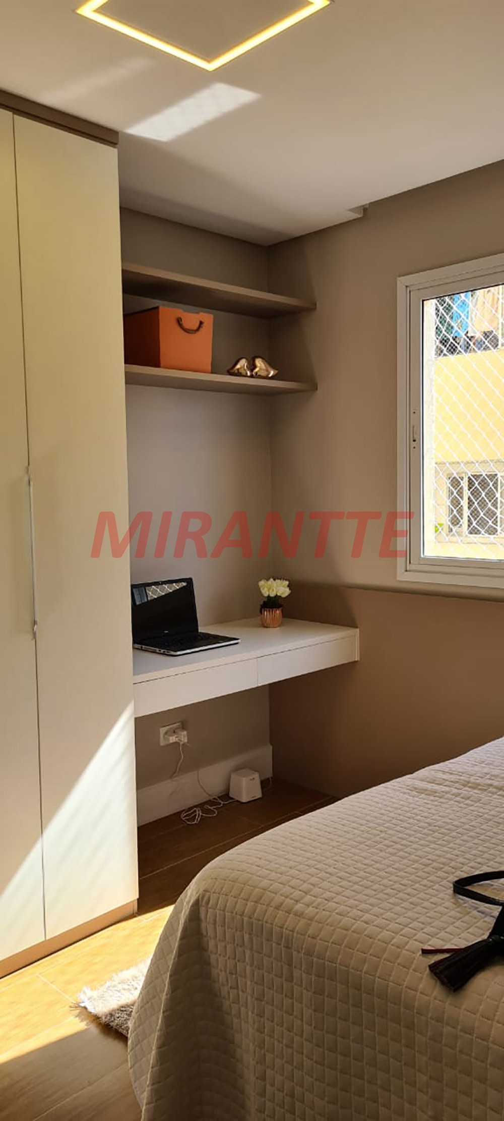 Apartamento de 92m² com 2 quartos em Água Fria