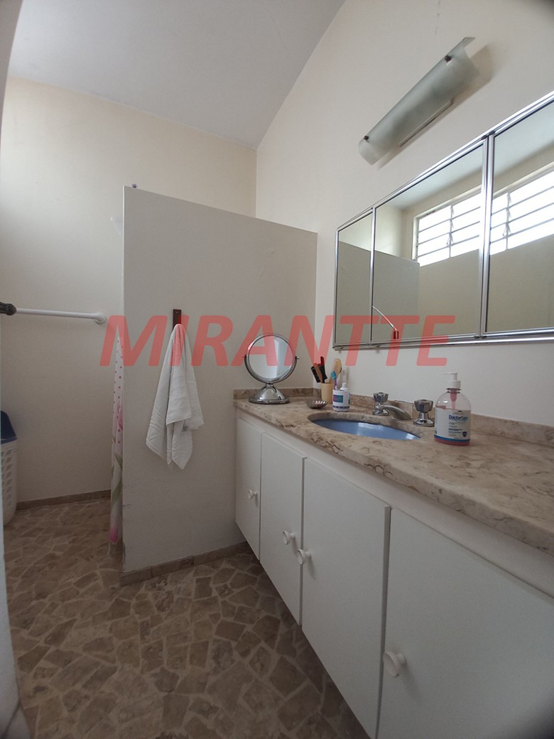 Casa terrea de 278m² com 4 quartos em Vila Irmaos Arnoni