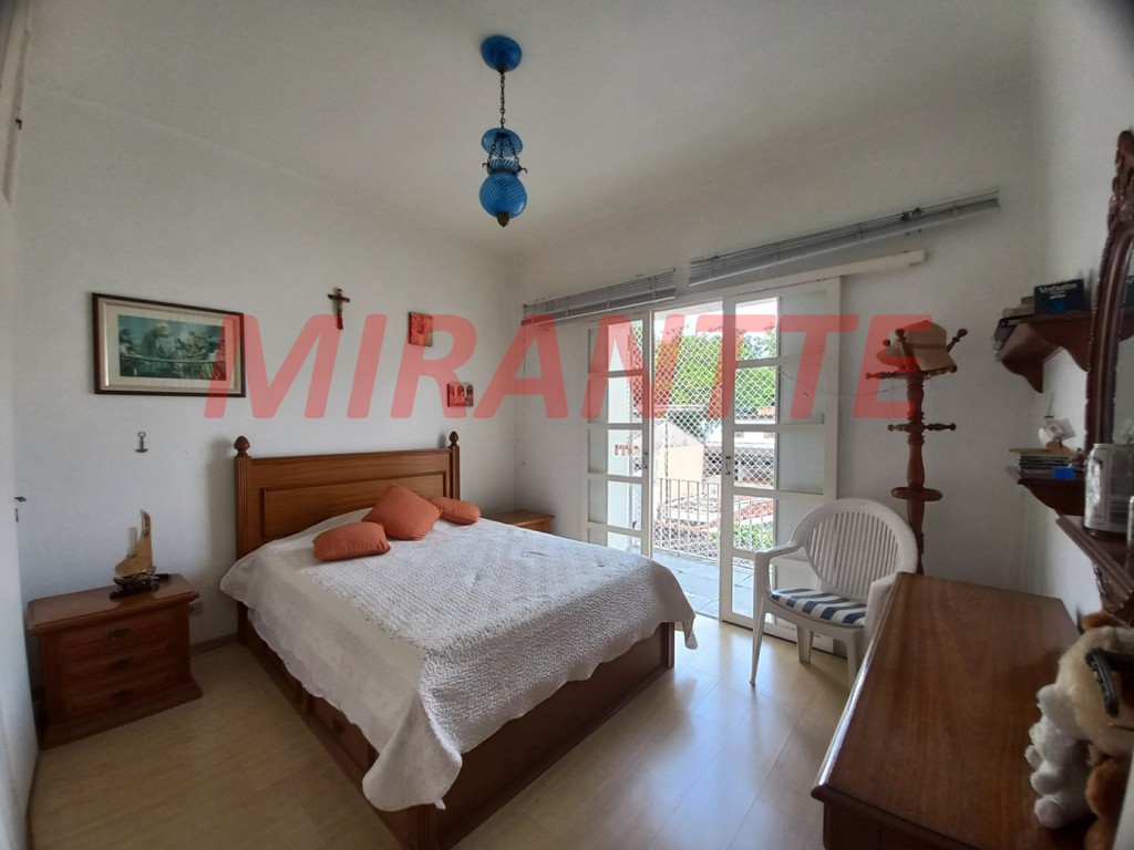 Casa terrea de 278m² com 4 quartos em Vila Irmaos Arnoni
