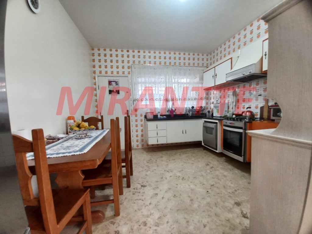 Casa terrea de 278m² com 4 quartos em Vila Irmaos Arnoni