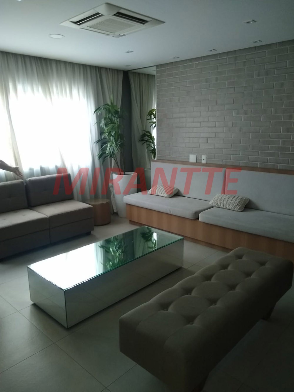Apartamento de 42m² com 2 quartos em Santana