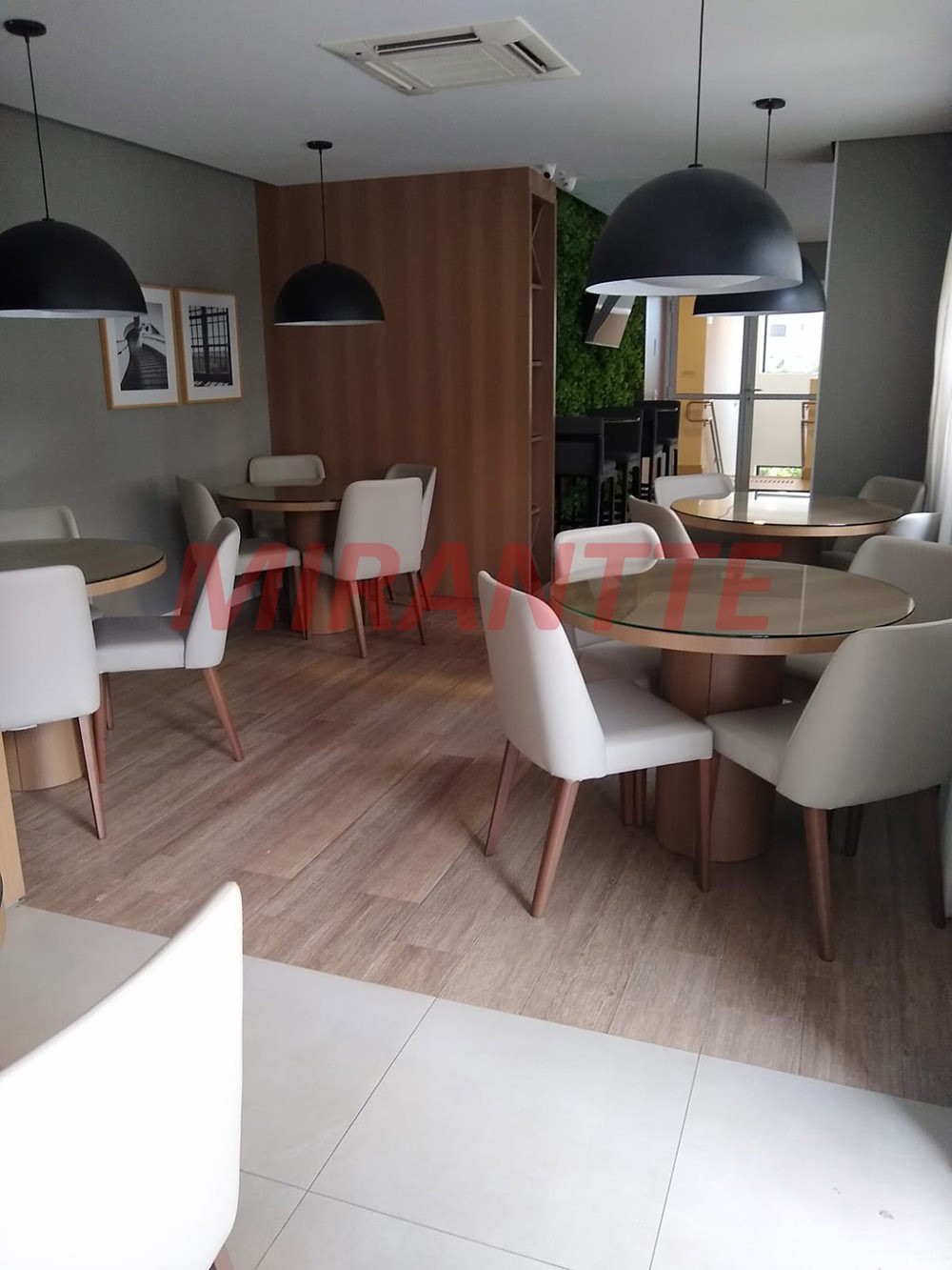 Apartamento de 42m² com 2 quartos em Santana