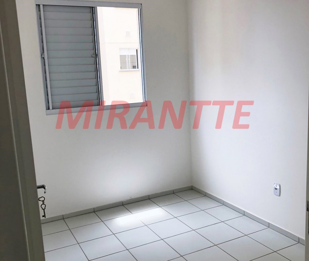 Apartamento de 46m² com 2 quartos em Parque Sao Lourenco