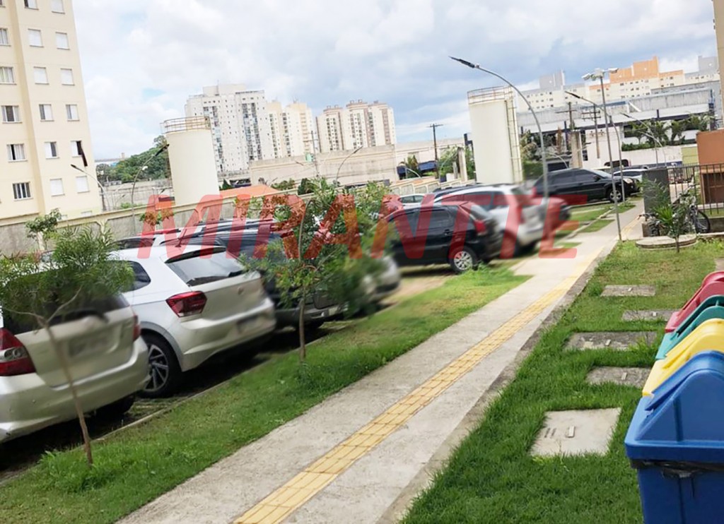 Apartamento de 46m² com 2 quartos em Parque Sao Lourenco