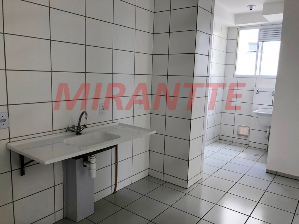 Apartamento de 46m² com 2 quartos em Parque Sao Lourenco