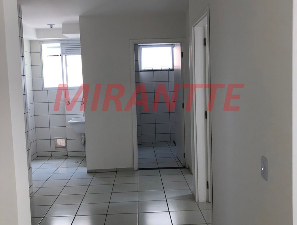 Apartamento de 46m² com 2 quartos em Parque Sao Lourenco