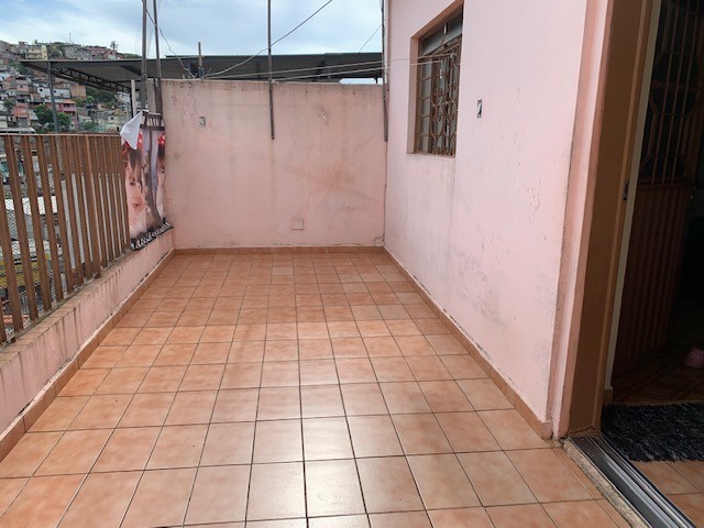 Sobrado de 200m² com 3 quartos em Francos