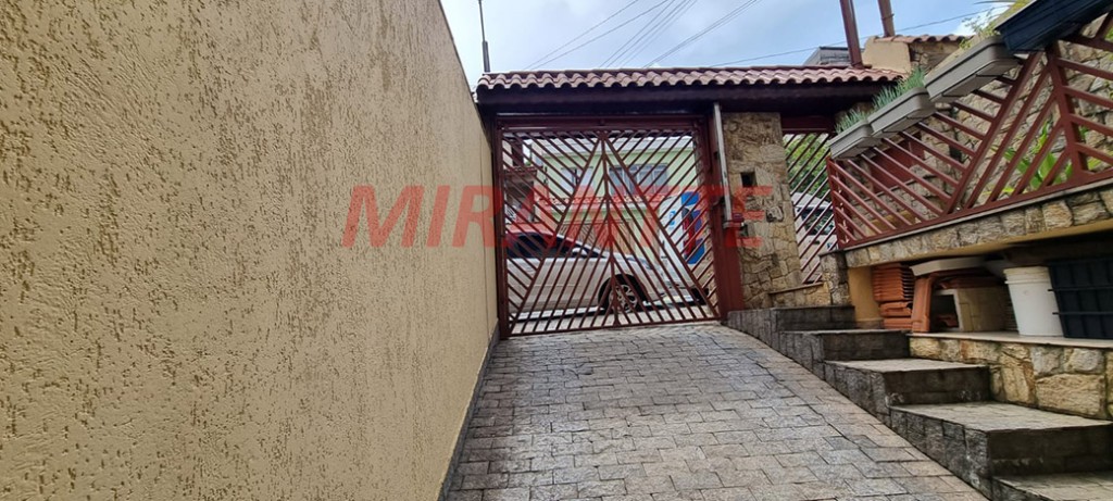 Sobrado de 183m² com 3 quartos em Imirim