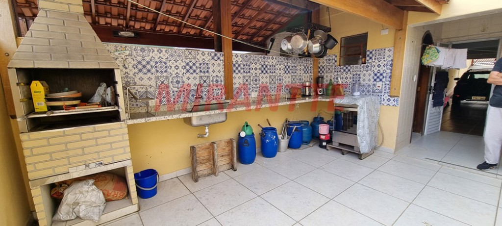 Sobrado de 183m² com 3 quartos em Imirim