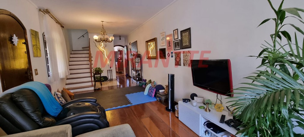 Sobrado de 183m² com 3 quartos em Imirim
