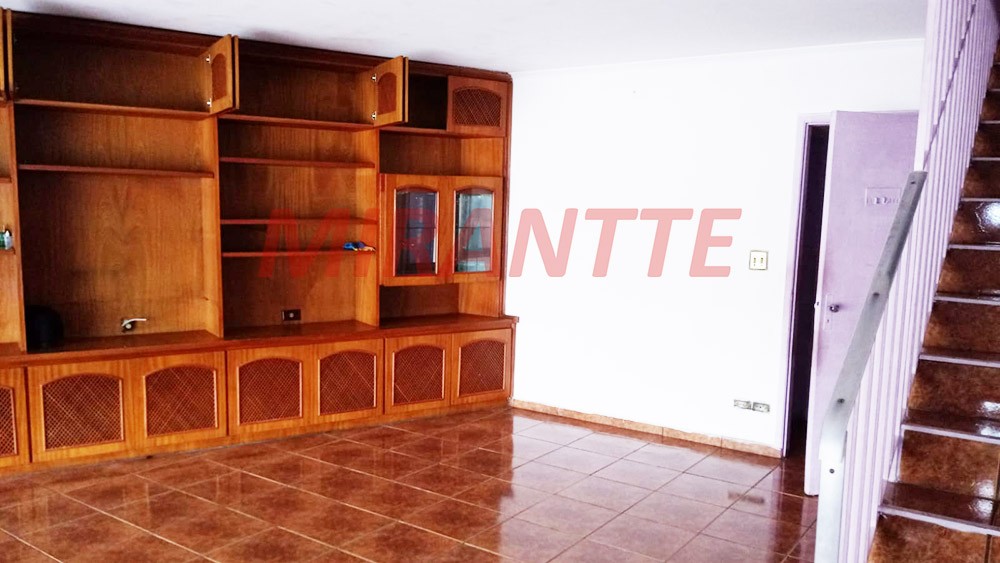 Sobrado de 252m² com 3 quartos em Brasilândia