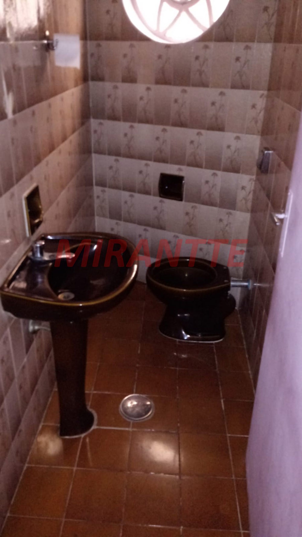 Sobrado de 252m² com 3 quartos em Brasilândia