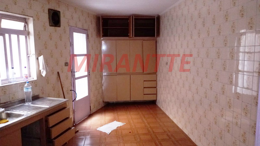 Sobrado de 252m² com 3 quartos em Brasilândia