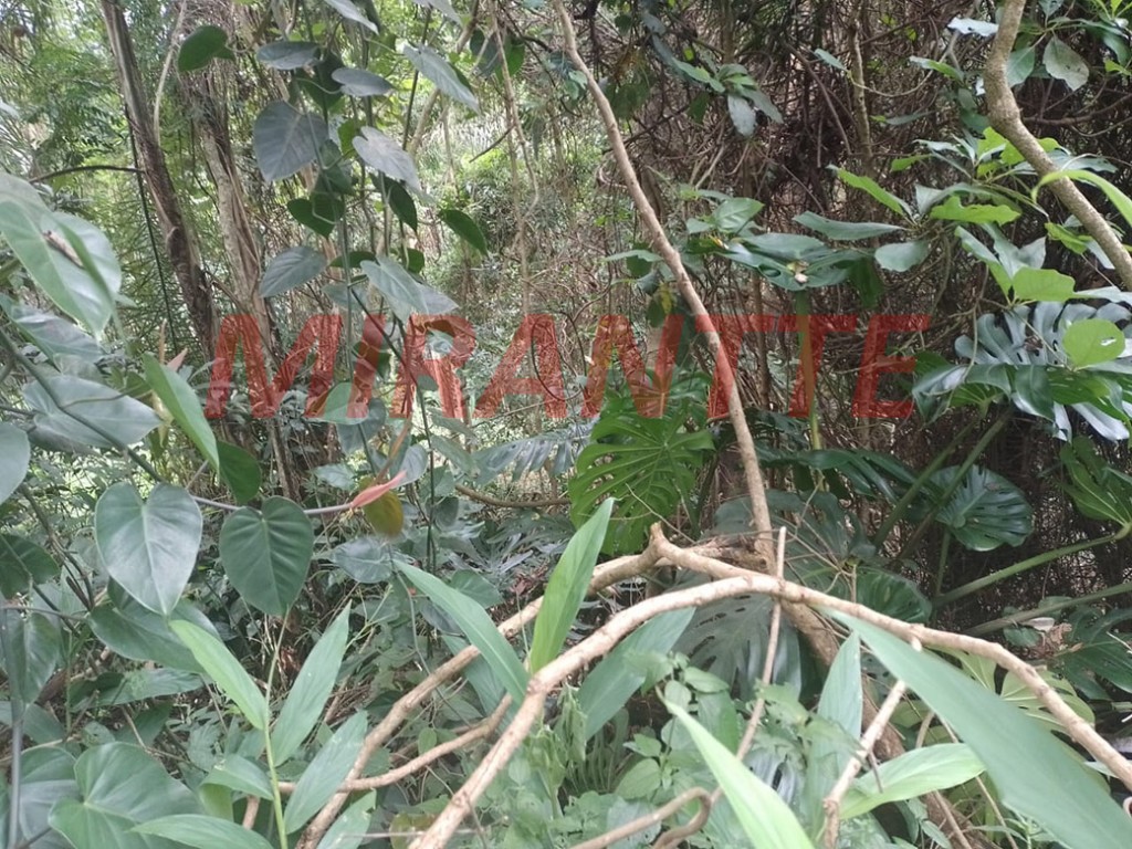 Terreno de 835m² em Serra Da Cantareira