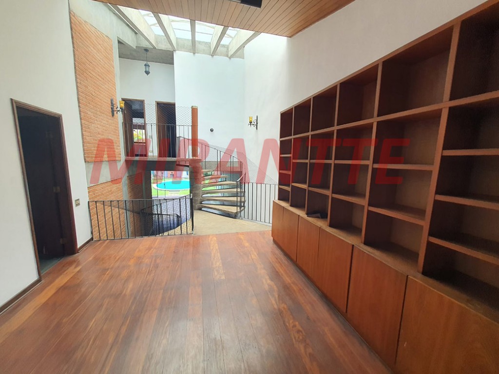 Sobrado de 266m² com 3 quartos em Jardim França