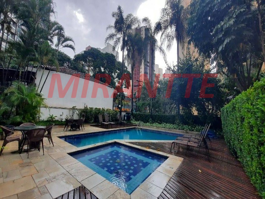 Apartamento de 231m² com 4 quartos em Santana
