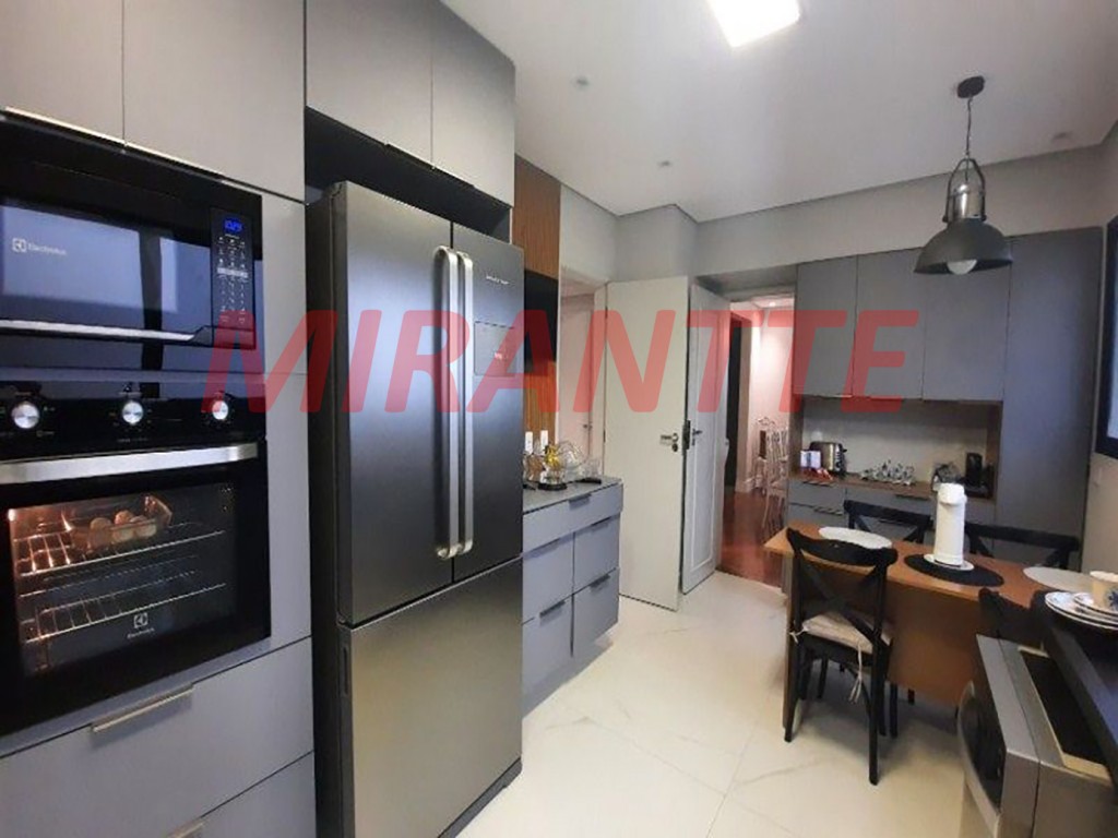 Apartamento de 231m² com 4 quartos em Santana