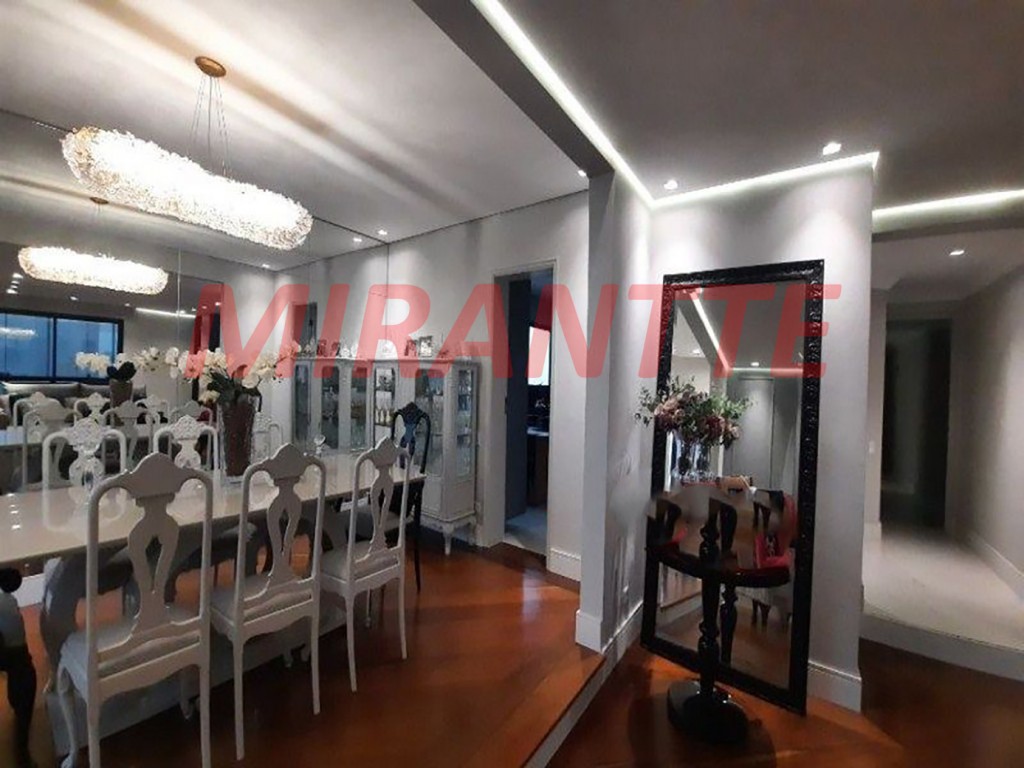 Apartamento de 231m² com 4 quartos em Santana
