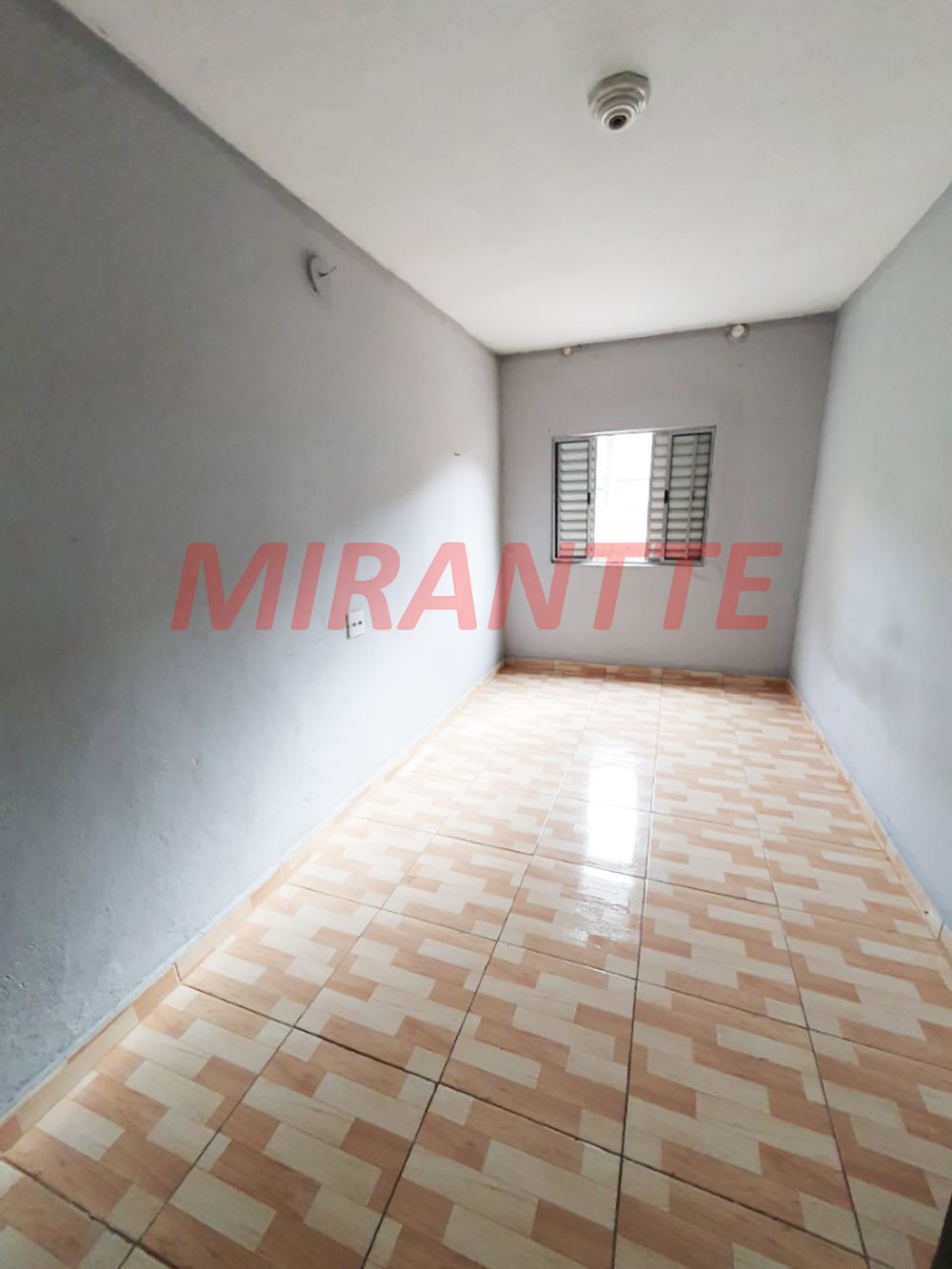 Terreno de 250m² em Parque Casa De Pedra