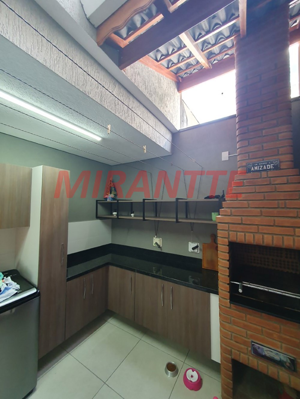 Sobrado de 182m² com 3 quartos em Vila Roque