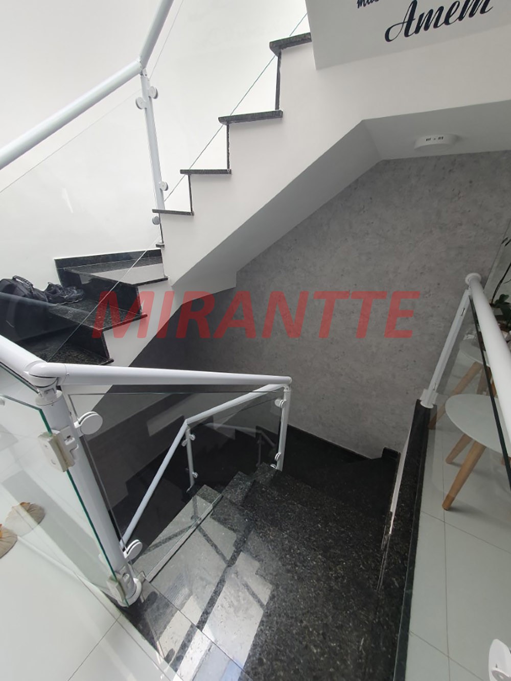 Sobrado de 182m² com 3 quartos em Vila Roque
