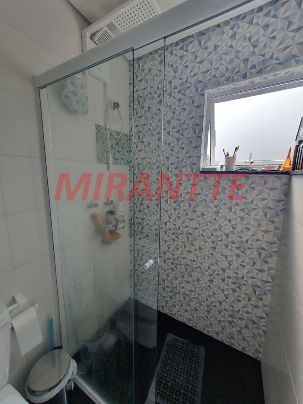 Sobrado de 182m² com 3 quartos em Vila Roque