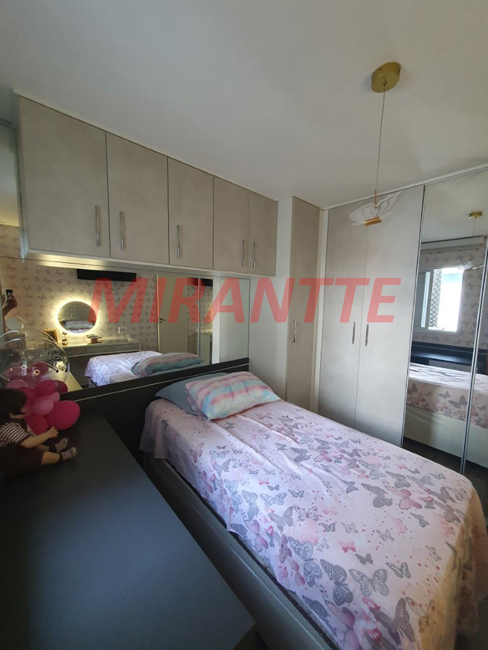 Sobrado de 182m² com 3 quartos em Vila Roque