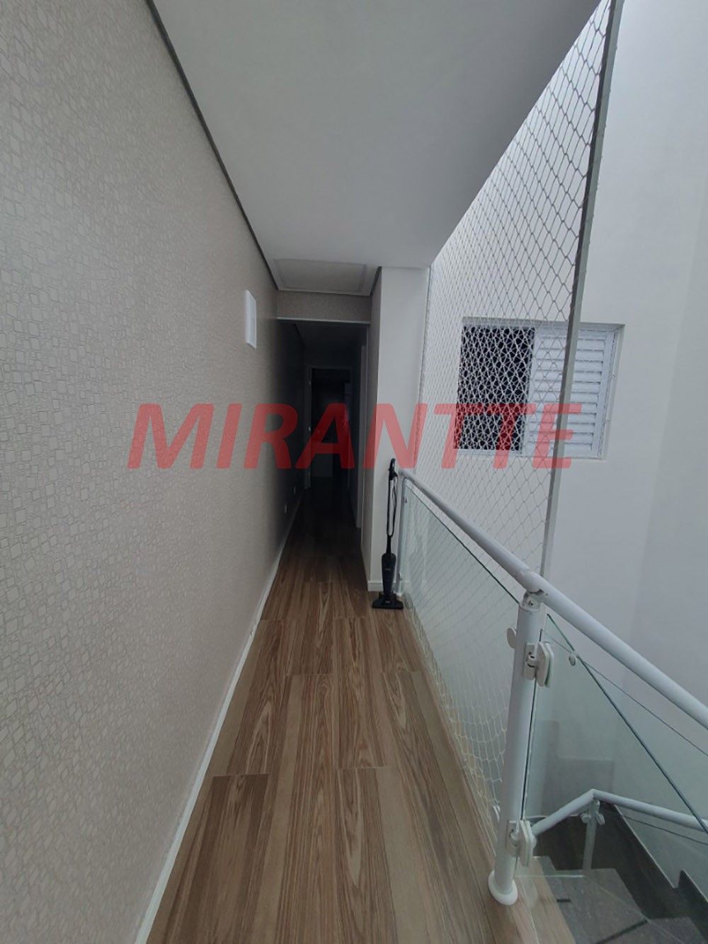 Sobrado de 182m² com 3 quartos em Vila Roque