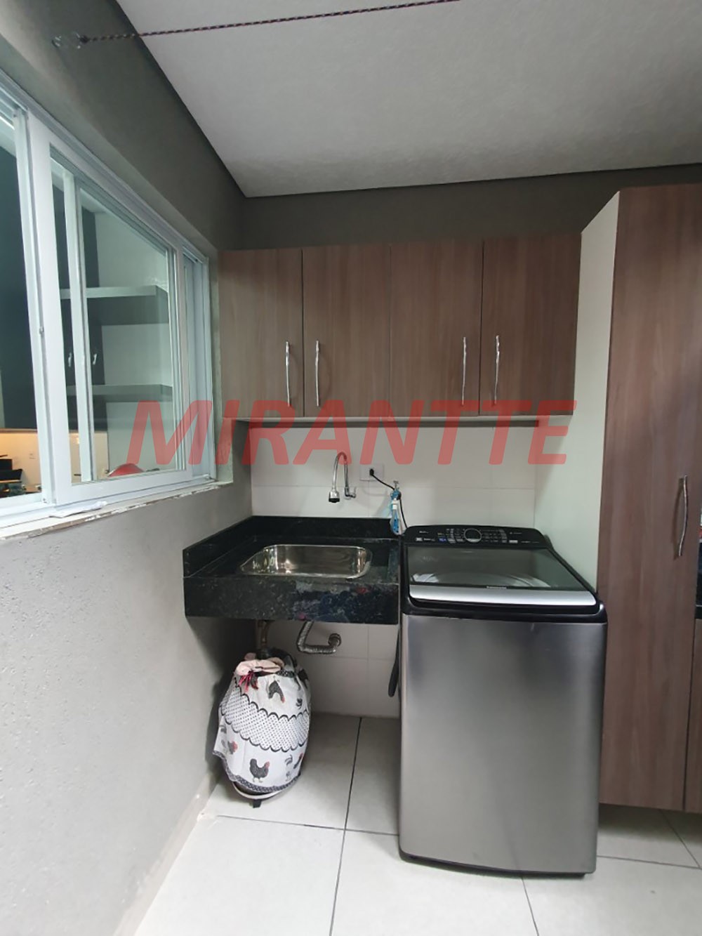 Sobrado de 182m² com 3 quartos em Vila Roque