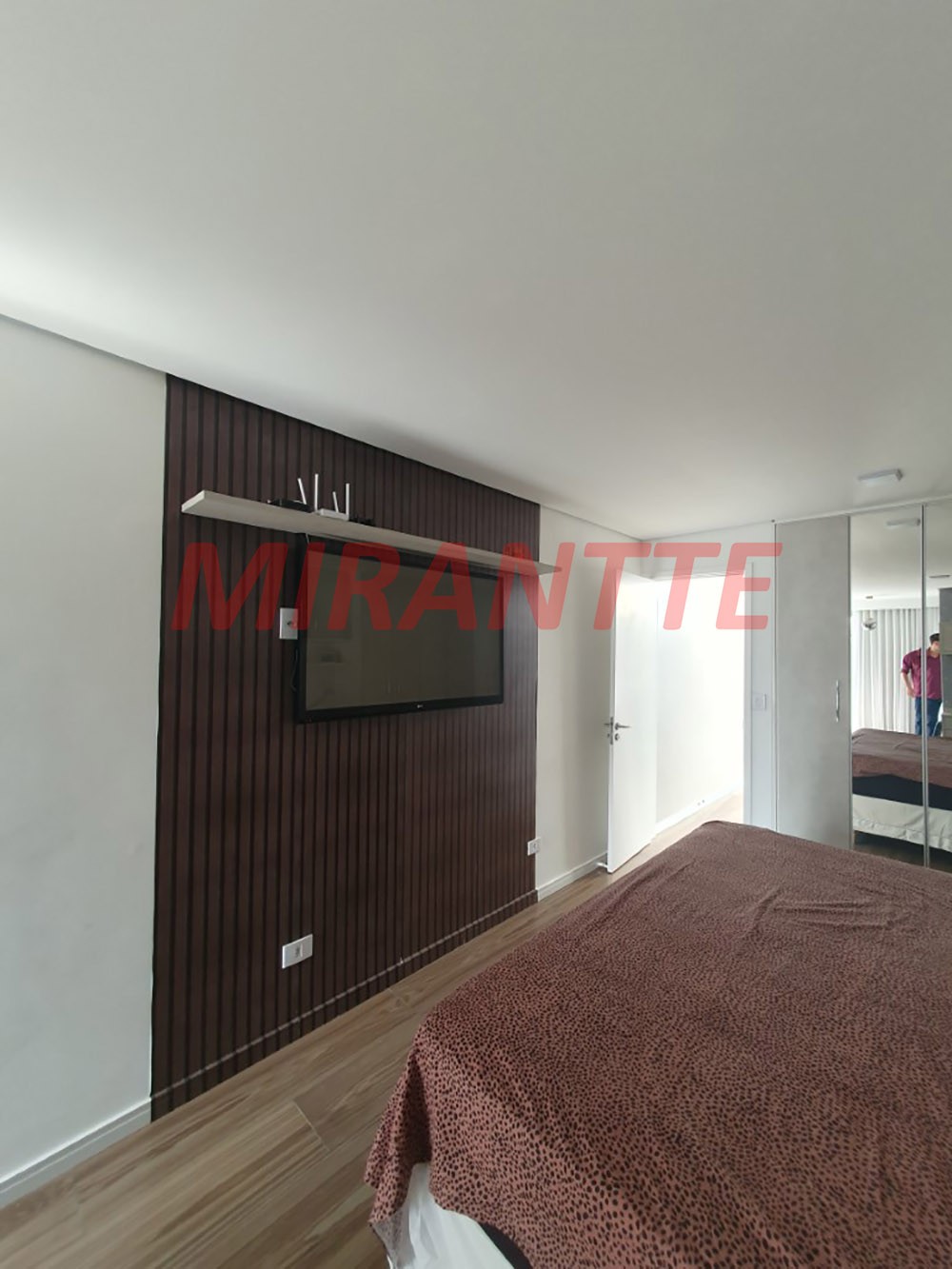 Sobrado de 182m² com 3 quartos em Vila Roque