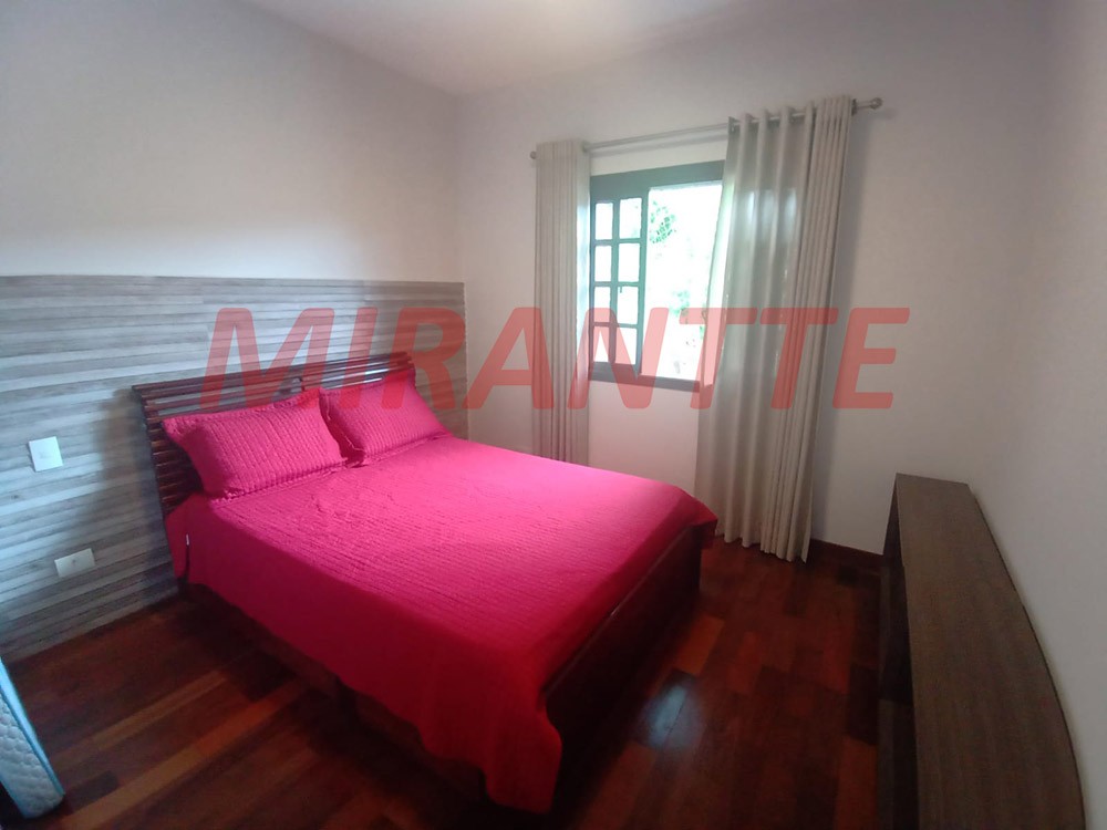 Sobrado de 350m² com 3 quartos em Serra da Cantareira