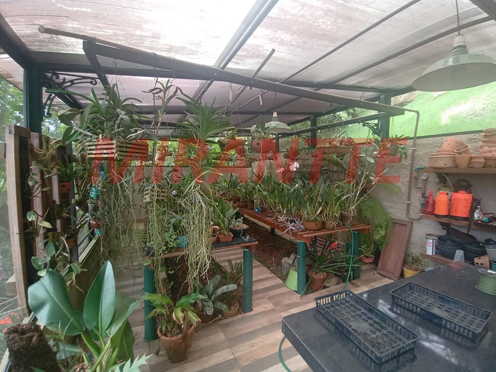 Sobrado de 350m² com 3 quartos em Serra da Cantareira