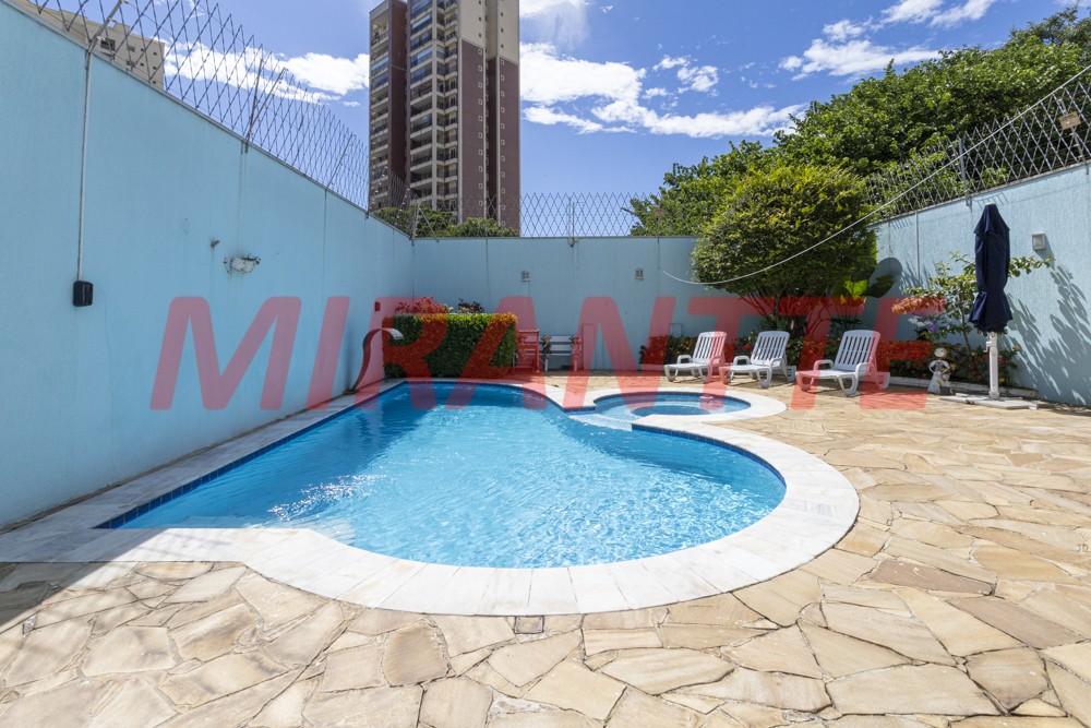 Sobrado de 172m² com 4 quartos em Jardim São Paulo