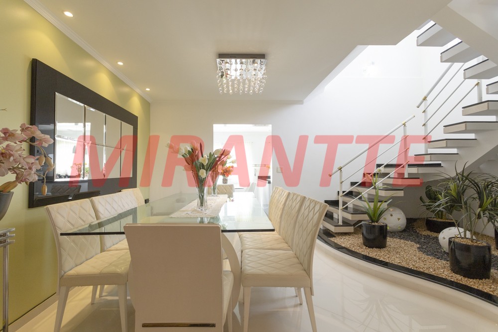 Sobrado de 172m² com 4 quartos em Jardim São Paulo